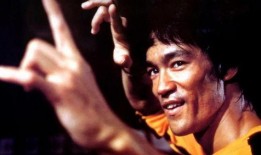 深圳网友爆料李小龙视频,揭秘武坛传奇背后的故事