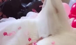 朋友爆料新娘视频播放,朋友爆料视频引网友热议